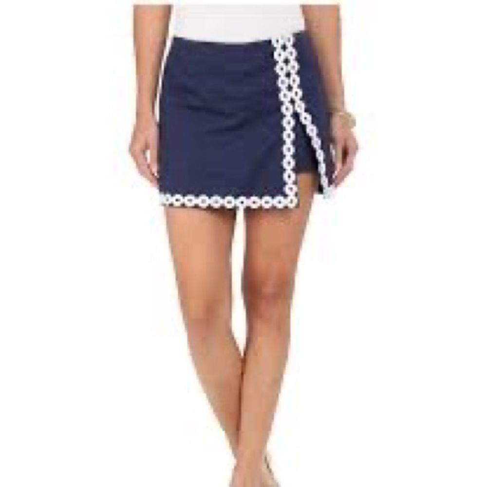 Lilly Pulitzer Navy & White Lenore Skort